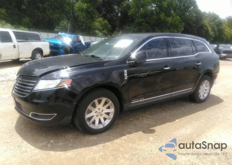 2018 Lincoln Mkt z USA, uszkodzony, nr VIN 2LMHJ5NK2JBL01831